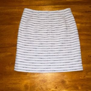 LOFT. Tweed patch pocket skirt